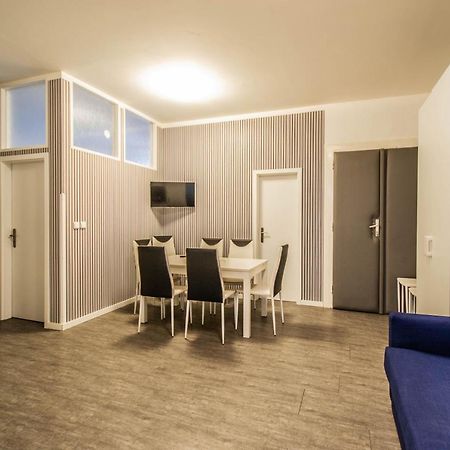 Labyrinth Apartments By Ruterra Prague Luaran gambar