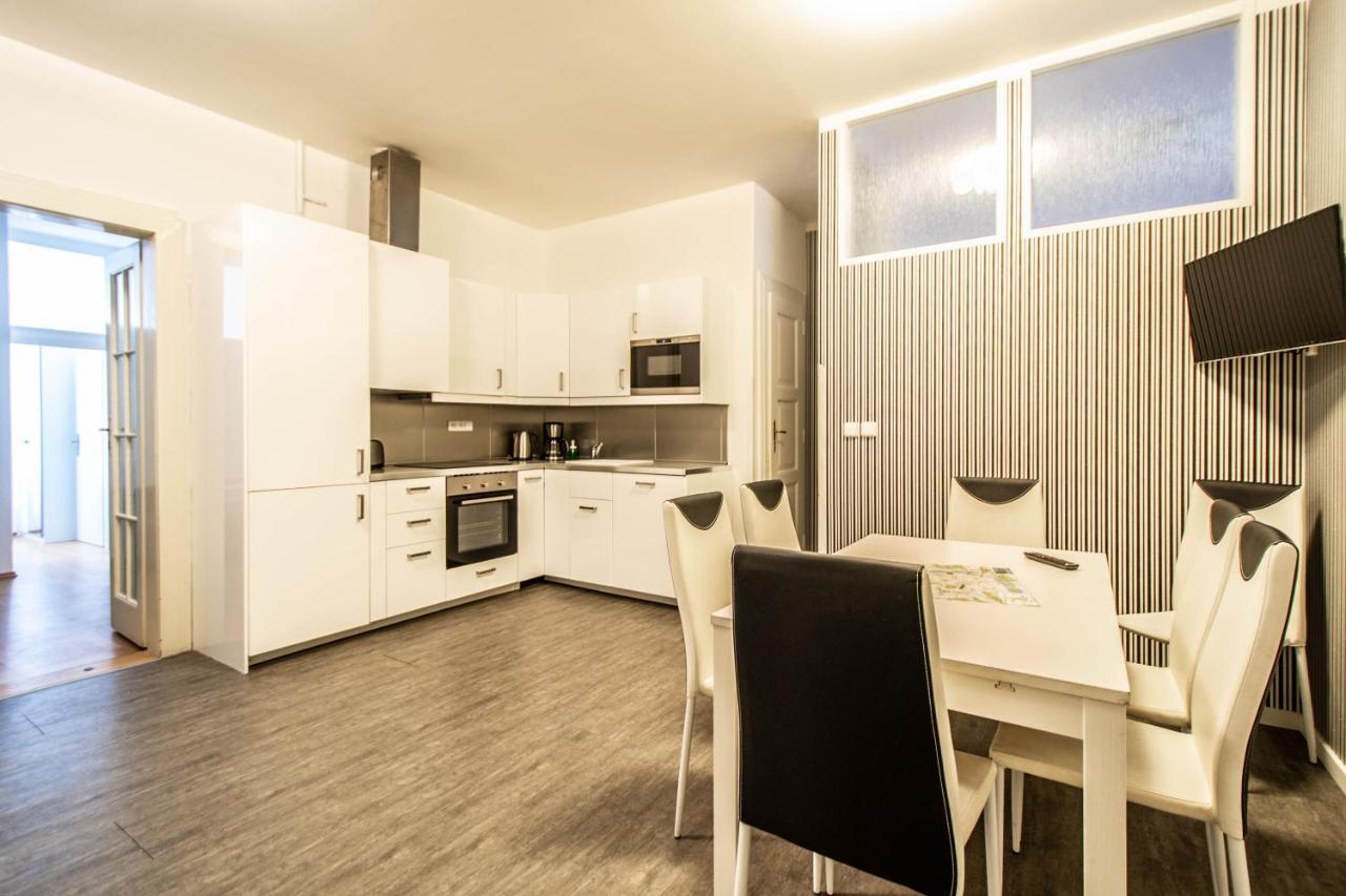 Labyrinth Apartments By Ruterra Prague Luaran gambar