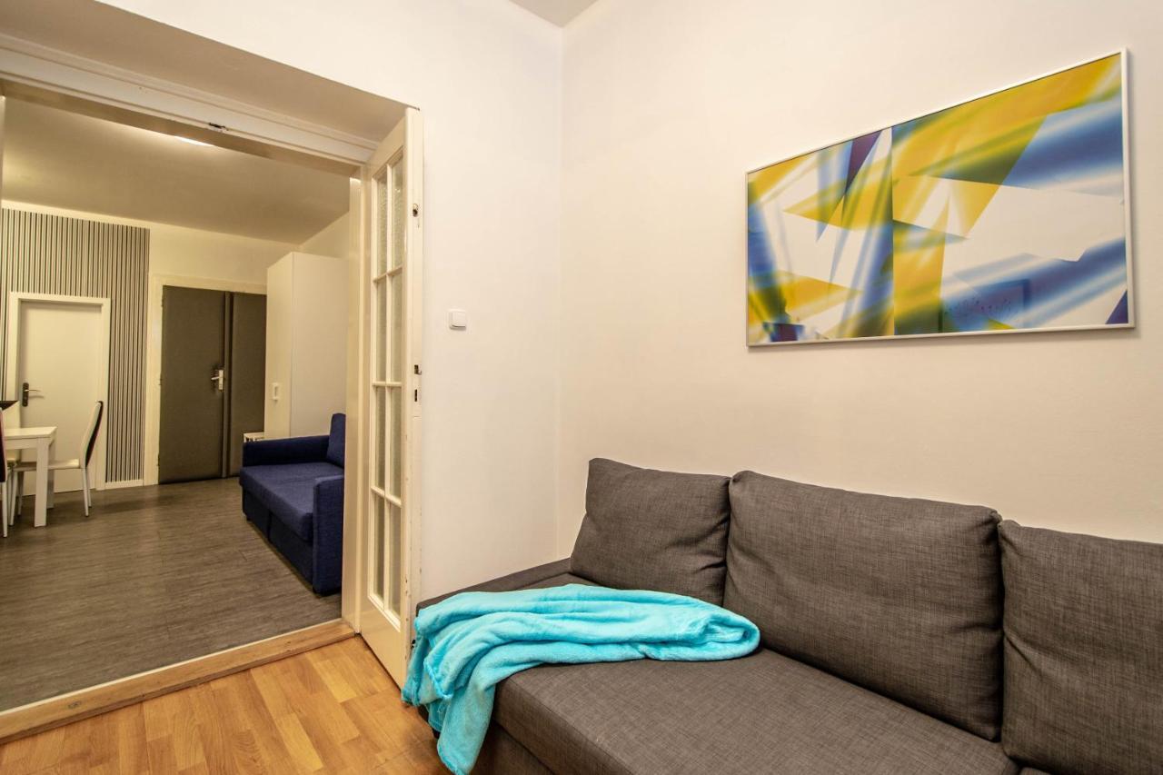 Labyrinth Apartments By Ruterra Prague Luaran gambar