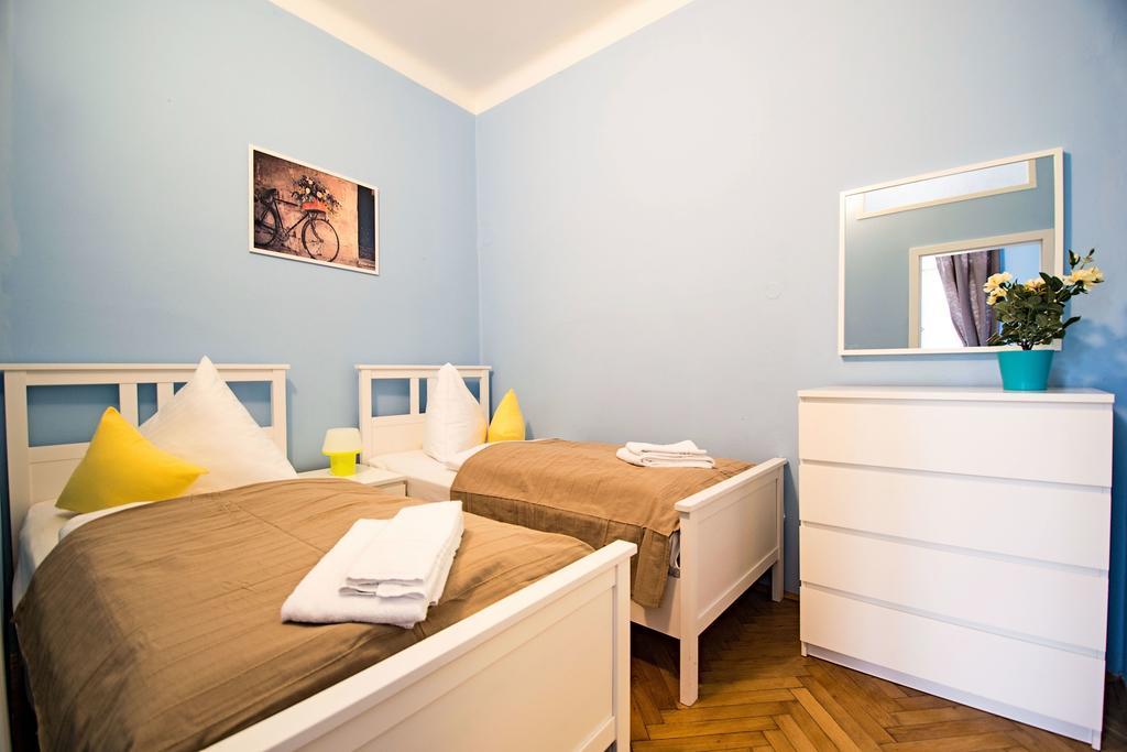 Labyrinth Apartments By Ruterra Prague Luaran gambar